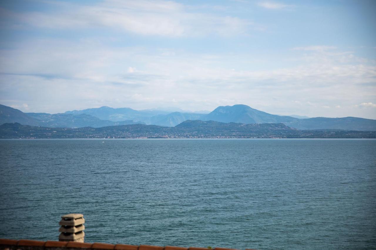 Hotel Degli Oleandri Σιρμιόνε Εξωτερικό φωτογραφία