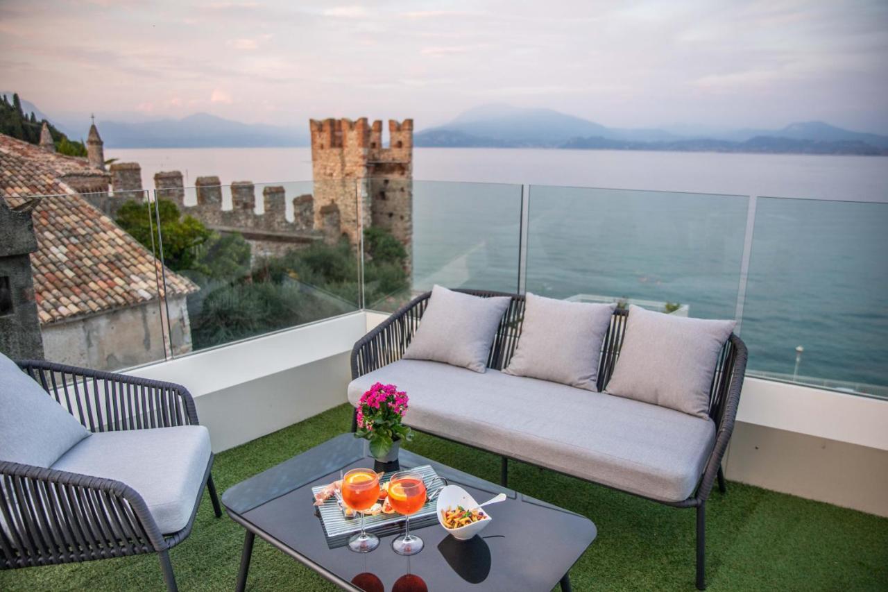 Hotel Degli Oleandri Σιρμιόνε Εξωτερικό φωτογραφία