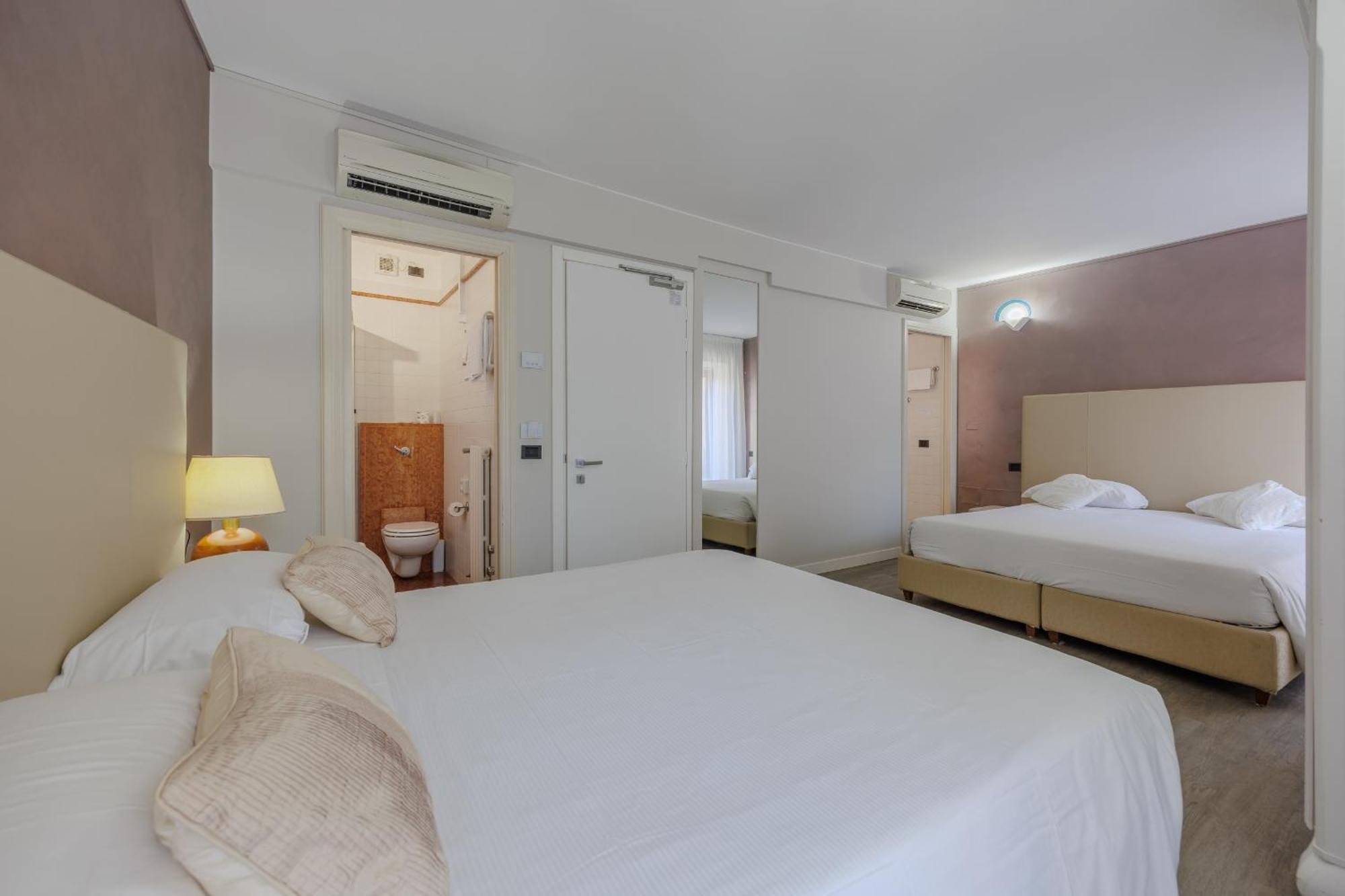 Hotel Degli Oleandri Σιρμιόνε Εξωτερικό φωτογραφία