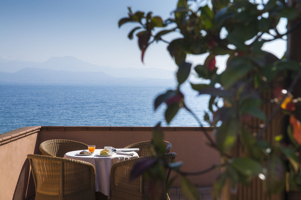 Hotel Degli Oleandri Σιρμιόνε Εξωτερικό φωτογραφία